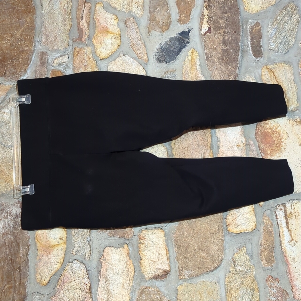 Studio by Torrid Cropped Legging - Picture 6 of 9